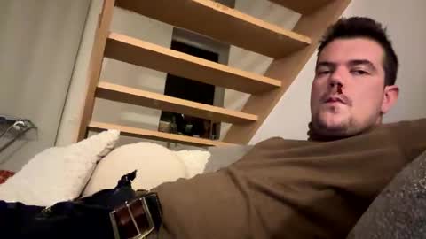 bingeling123 online show from October 11, 11:03 pm