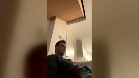 bingeling123 online show from March 13, 10:49 pm