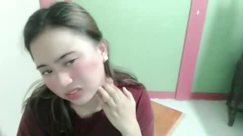 Snapshot of bingka_day chatting on April 6, 7:20 am Jona online show from April 6, 7:20 am