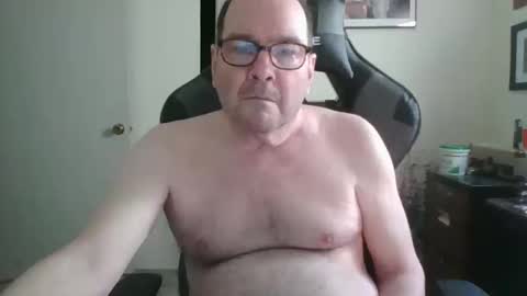 Snapshot of bink195234 chatting on October 10, 4:17 pm Bink195234 online show from October 10, 4:17 pm