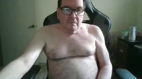 Snapshot of bink195234 chatting on November 28, 5:37 pm Bink195234 online show from November 28, 5:37 pm