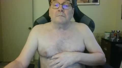 Snapshot of bink195234 chatting on January 14, 7:30 pm Bink195234 online show from January 14, 7:30 pm