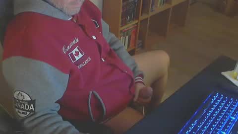 Snapshot of biparislove chatting on December 29, 7:22 pm BigDick online show from December 29, 7:22 pm