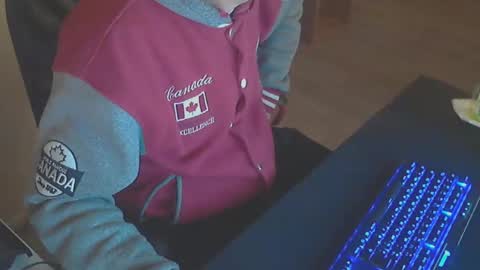 Snapshot of biparislove chatting on January 2, 7:44 am BigDick online show from January 2, 7:44 am