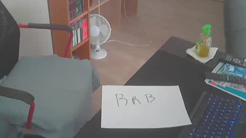 Snapshot of biparislove chatting on March 1, 10:02 am BigDick online show from March 1, 10:02 am