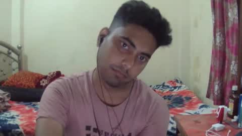 birbikrom104 online show from April 30, 7:04 am