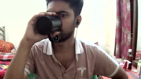 birbikrom104 online show from May 18, 6:08 am