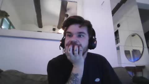 bird_0f_hermes online show from January 16, 10:41 am