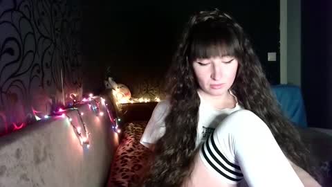 birdie_kiss online show from February 17, 8:15 pm