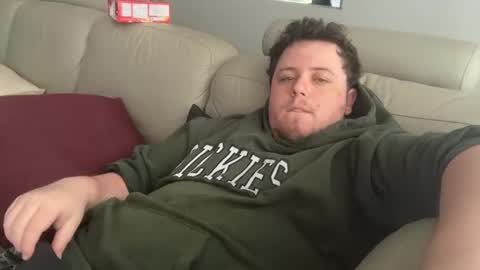 Snapshot of bisexualchubbyboy chatting on January 16, 5:11 am james online show from January 16, 5:11 am