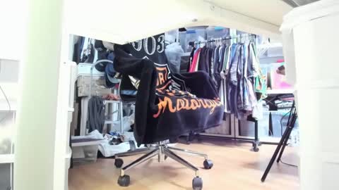 bisexualjay online show from September 29, 7:19 pm