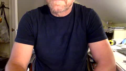 Snapshot of bisonbar chatting on September 24, 4:10 pm BisonBar online show from September 24, 4:10 pm
