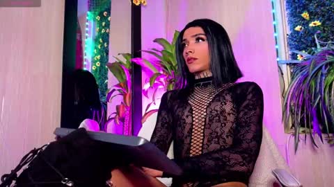  ..  .. online show from October 20, 1:28 am