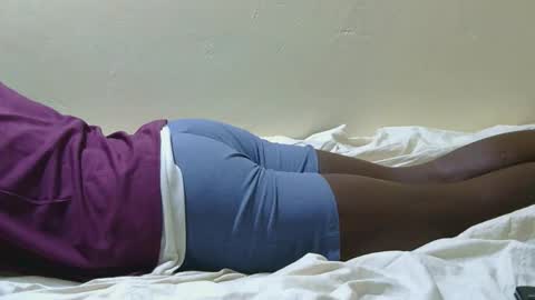 bitch_zonecouples online show from February 3, 6:40 am