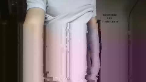 Snapshot of bittchiz686868 chatting on October 5, 8:45 am bittchiz686868 online show from October 5, 8:45 am