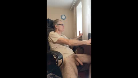 Snapshot of biytwert chatting on February 7, 4:05 am biytwert online show from February 7, 4:05 am