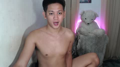 Snapshot of bj_alex31 chatting on October 16, 6:31 pm alex online show from October 16, 6:31 pm