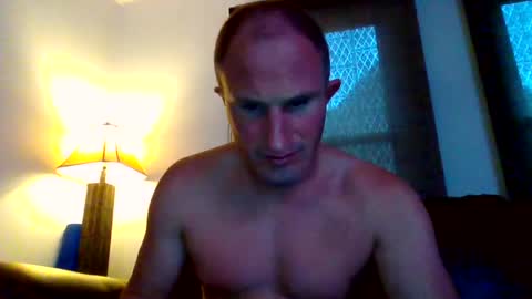 Snapshot of bjking712 chatting on June 23, 11:14 pm bjking712 online show from June 23, 11:14 pm