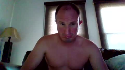 Snapshot of bjking712 chatting on June 26, 10:03 pm bjking712 online show from June 26, 10:03 pm