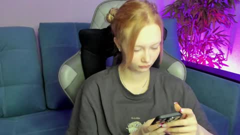 Julia online show from January 28, 2:11 am