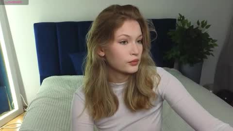 Julia online show from October 31, 8:48 am