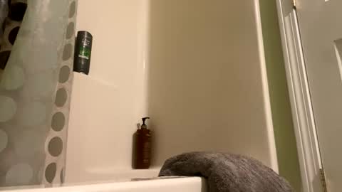 Snapshot of bkt427 chatting on March 19, 3:54 am bkt427 online show from March 19, 3:54 am