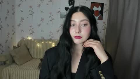 black_berry_bla_ck online show from October 16, 11:11 am