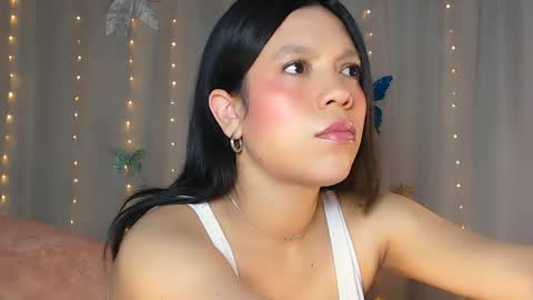 Sara online show from May 20, 9:26 am