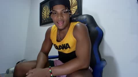 tu morenito online show from February 6, 12:33 am