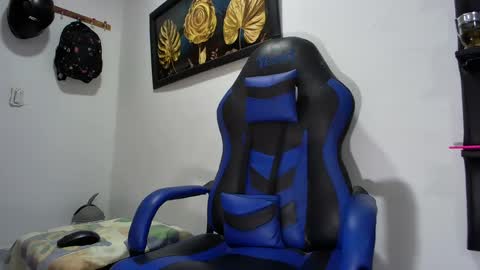 tu morenito online show from February 24, 8:47 pm