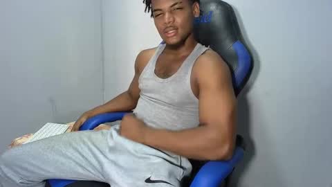 tu morenito online show from March 27, 9:03 pm