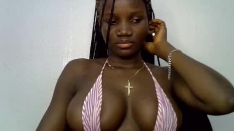 Snapshot of black_ebonyqueen chatting on September 11, 11:49 pm Esthy online show from September 11, 11:49 pm