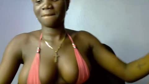 Snapshot of black_ebonyqueen chatting on September 30, 8:36 pm Esthy online show from September 30, 8:36 pm