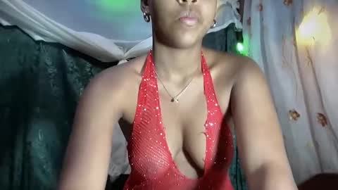 Snapshot of black_hot2024 chatting on February 23, 12:30 am MORENITA ISA online show from February 23, 12:30 am