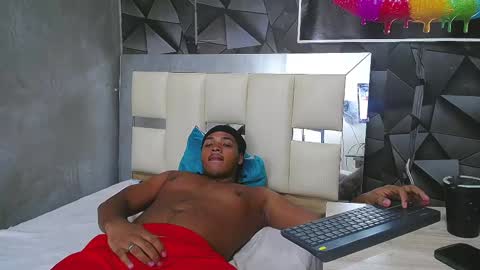 black_king_241 online show from January 24, 11:12 pm