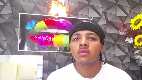 black_king_241 online show from February 2, 7:57 pm