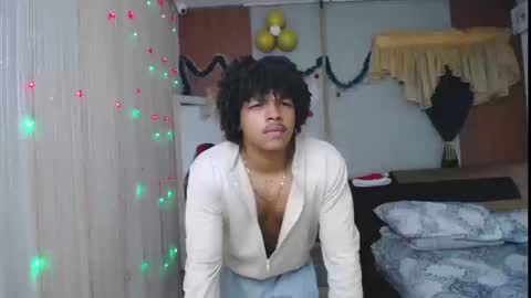 Snapshot of black_king_241 chatting on January 15, 1:43 am black_king_241 online show from January 15, 1:43 am