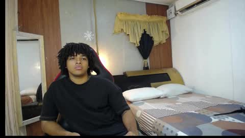 Snapshot of black_king_241 chatting on February 6, 3:22 am black_king_241 online show from February 6, 3:22 am