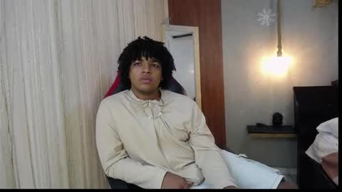 Snapshot of black_king_241 chatting on February 7, 4:05 am black_king_241 online show from February 7, 4:05 am