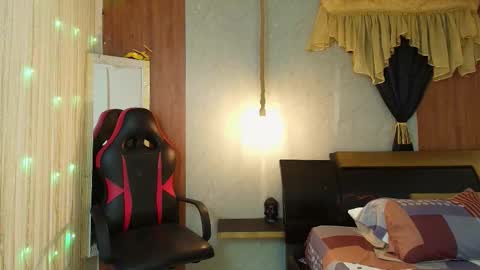 black_king_241 online show from March 12, 6:41 am