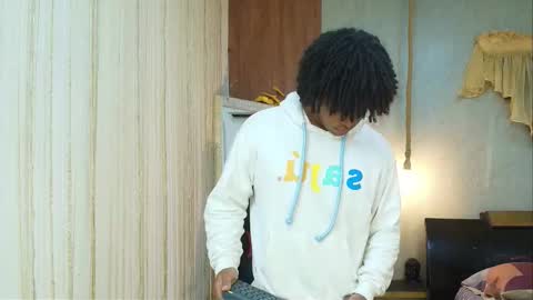 black_king_241 online show from March 19, 3:54 am