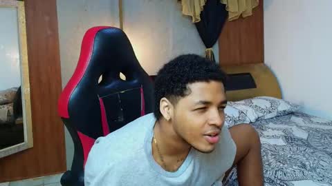 black_king_241 online show from April 30, 4:08 am
