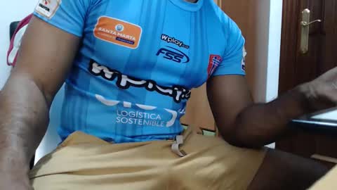 black_latino6 online show from April 8, 8:36 am