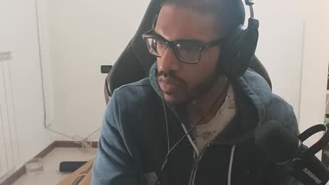 Snapshot of black_lollipop chatting on March 5, 8:54 am Master online show from March 5, 8:54 am