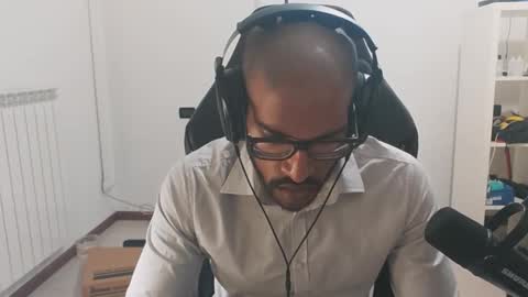 Snapshot of black_lollipop chatting on March 10, 1:05 pm Master online show from March 10, 1:05 pm