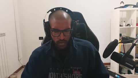 Snapshot of black_lollipop chatting on March 27, 11:32 am Master online show from March 27, 11:32 am