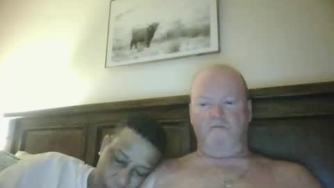 Snapshot of black_n_white4 chatting on December 27, 1:07 pm black_n_white4 online show from December 27, 1:07 pm