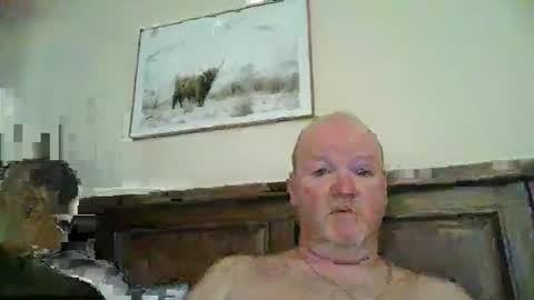 Snapshot of black_n_white4 chatting on December 28, 11:59 pm black_n_white4 online show from December 28, 11:59 pm