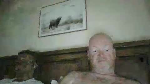 Snapshot of black_n_white4 chatting on November 29, 11:52 pm black_n_white4 online show from November 29, 11:52 pm