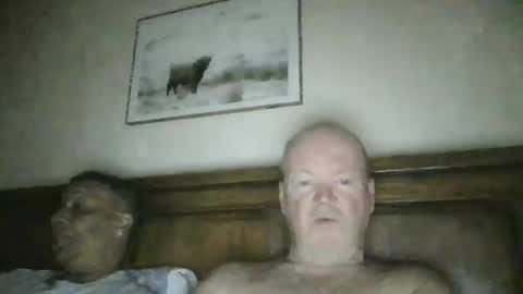 Snapshot of black_n_white4 chatting on December 19, 11:56 pm black_n_white4 online show from December 19, 11:56 pm